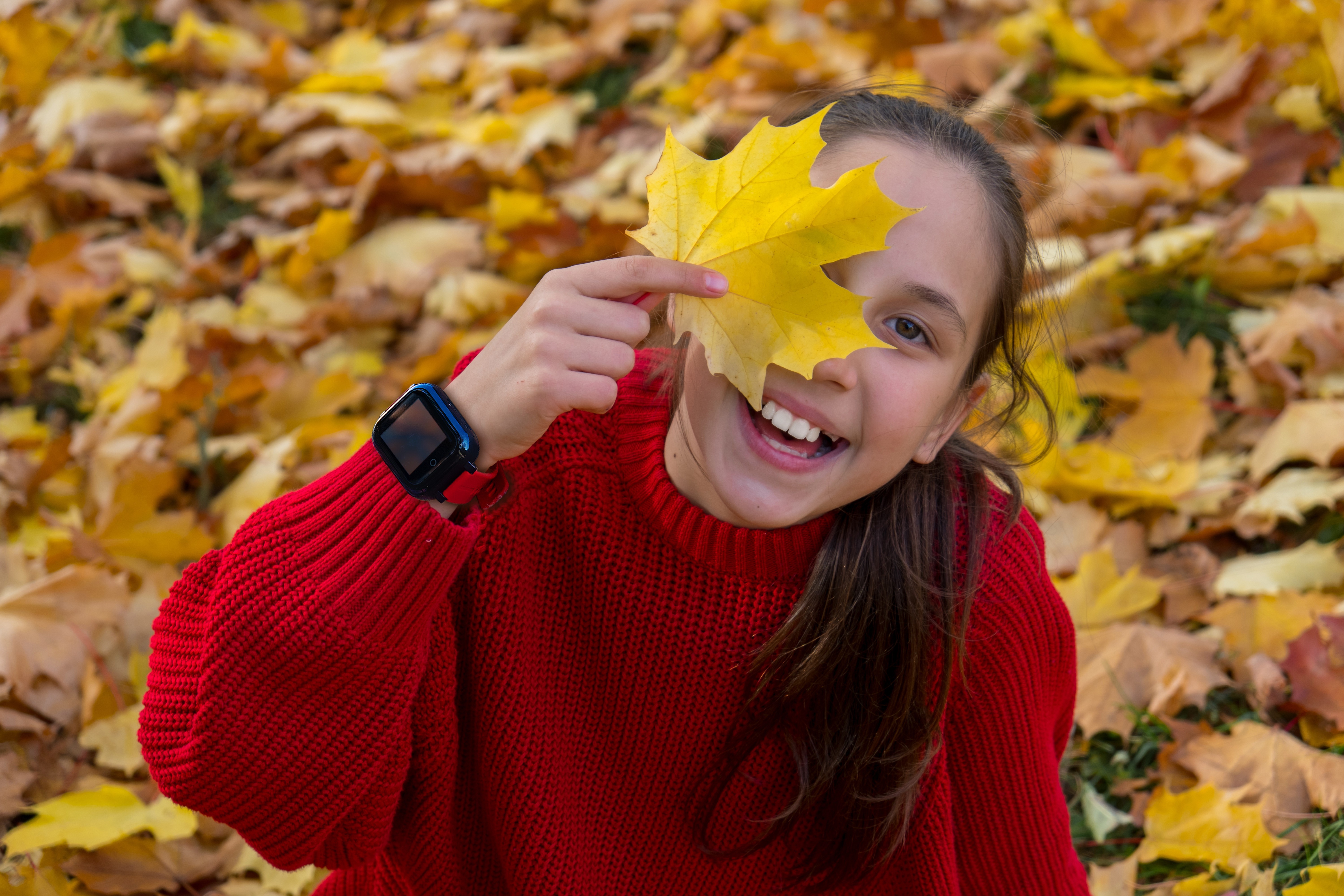 Halloween, balades, soirées entre copains : et si la montre connectée devenait votre alliée ?